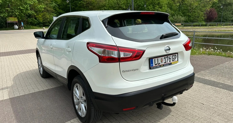 Nissan Qashqai cena 57900 przebieg: 120000, rok produkcji 2017 z Wrocław małe 562